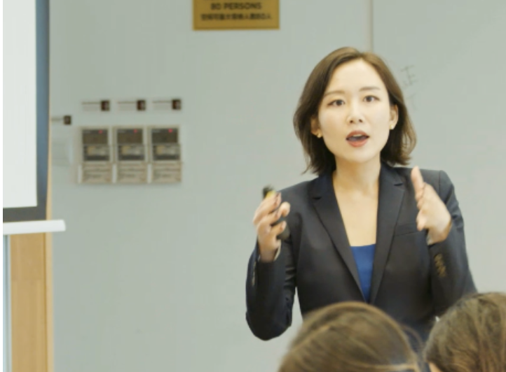 Julia D. Hur
